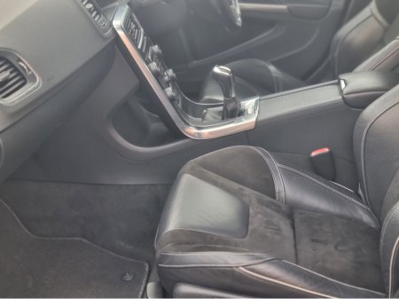 2015 Volvo V60 - thumbnail 11