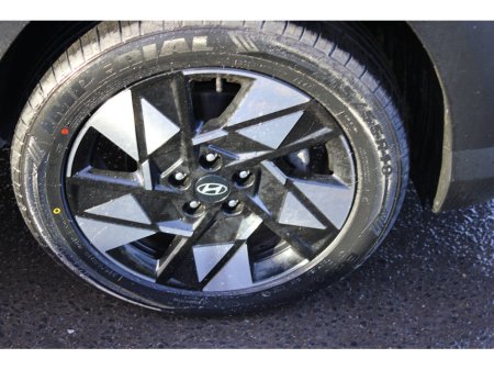 2023 Hyundai Kona 1.6 HYBRID Elegance Auto €30,950 thumbnail