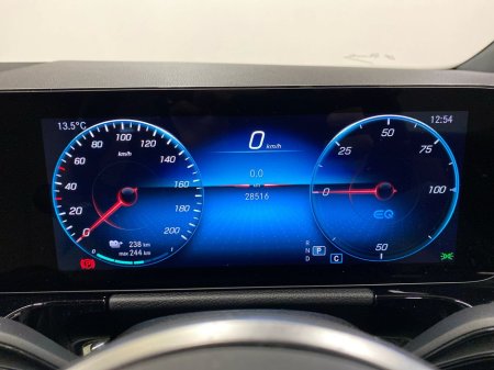 2022 Mercedes-Benz EQA - thumbnail 8