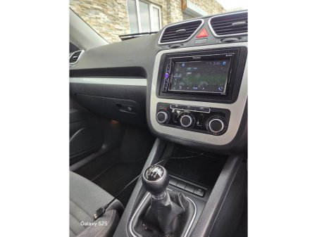 2012 Volkswagen Scirocco - thumbnail 10