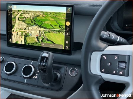 2025 Land Rover Defender 110 2.0 Si4 PHEV 300 PS S Campaign (Remainder of 5 year Manufacturer Warranty) €98,900 thumbnail