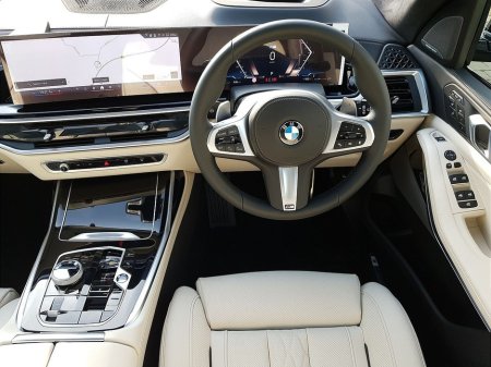 2026 BMW X7 - thumbnail 5
