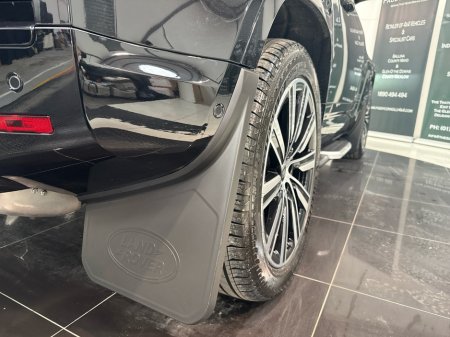 2025 Land Rover Defender - thumbnail 24