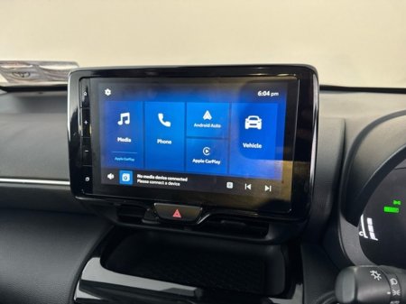 2024 Toyota Yaris Cross HYBRID LUNA €27,950 thumbnail