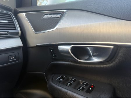 2021 Volvo XC90 2.0D B5 AWD MOMENTUM 5DR AUTO 7 SEAT €48,950 thumbnail