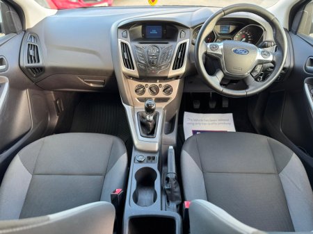 2012 Ford Focus - thumbnail 7