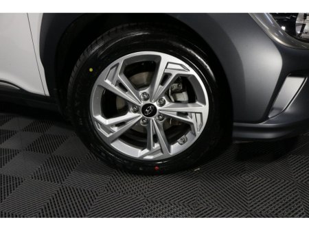 2022 Hyundai Kona EXECUTIVE 1.0L PETROL COMPACT SUV €22,995 thumbnail