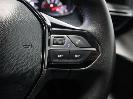 2023 Peugeot 208 - thumbnail 13