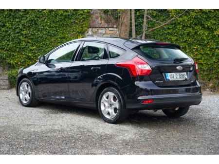 2013 Ford Focus - thumbnail 3