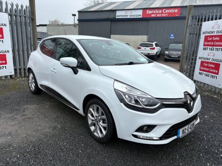 2016 Renault Clio - thumbnail 1