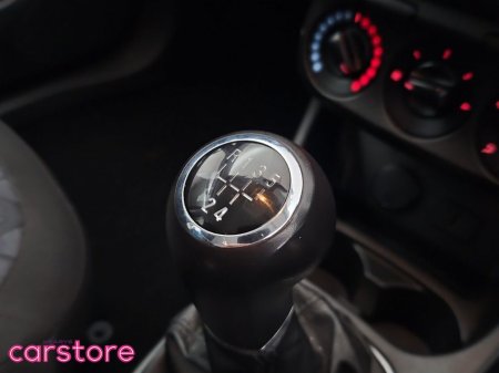 2019 Opel Corsa - thumbnail 19