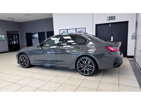 2024 BMW 3 Series - thumbnail 3