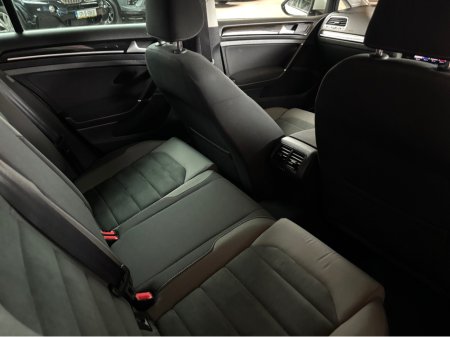 2018 Volkswagen Golf - thumbnail 4