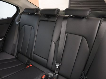 2021 BMW 3 Series - thumbnail 15