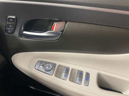 2023 Hyundai Santa Fe 1.6 PHEV 4WD Executive Plus Auto €43,995 thumbnail