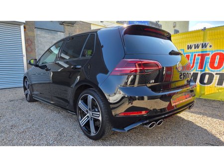2017 Volkswagen Golf R TSI S-A DSG €25,950