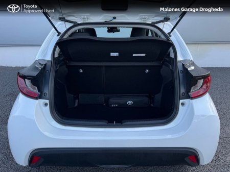 2024 Toyota Yaris - thumbnail 7