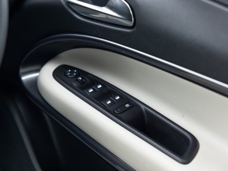 2025 Fiat 600 - thumbnail 18