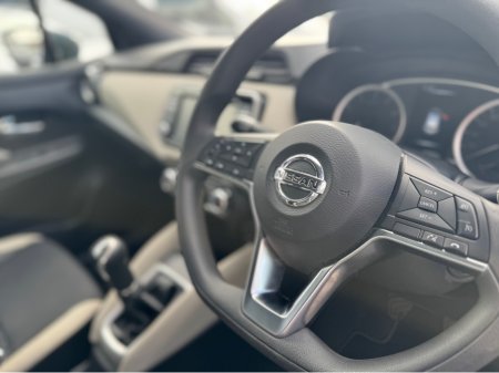 2017 Nissan Micra - thumbnail 9