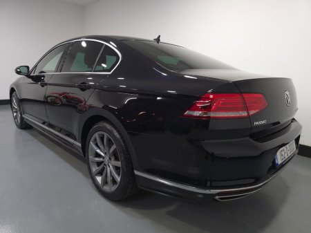 2015 Volkswagen Passat  €15,950 thumbnail