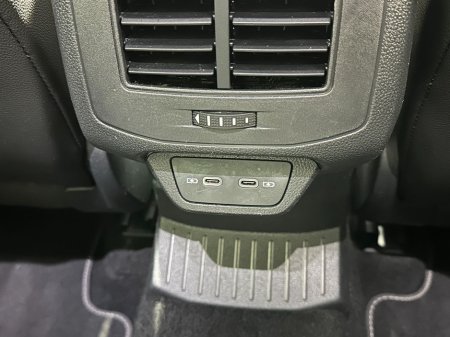 2023 Volkswagen T-Roc R Line Automatic 1.5 Tsi €33,800 thumbnail