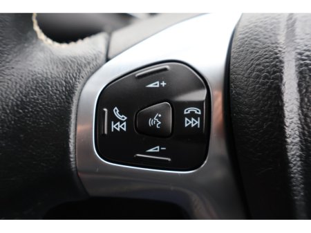 2017 Ford Fiesta - thumbnail 17