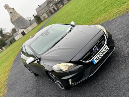 2014 Volvo V40 2.0 T5 (245hp) R-Design Geartronic €11,900