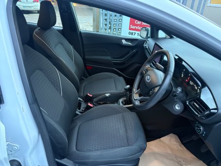 2018 Ford Fiesta 1.1L 85 PS Titanium €13,995 thumbnail