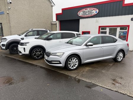 2022 Skoda Superb - thumbnail 2