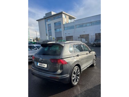 2019 Volkswagen Tiguan 2.0 TDI R-LINE TECH 4MO thumbnail