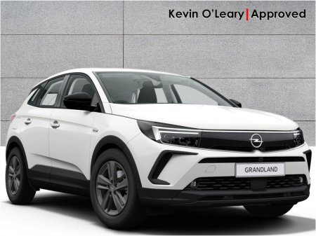 2024 Opel Grandland 1.2T SC €32,900
