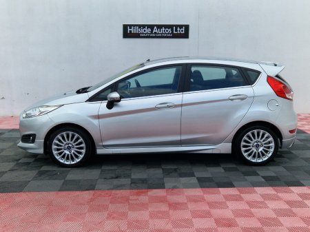 2016 Ford Fiesta - thumbnail 7