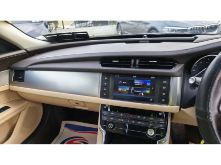 2016 Jaguar XF 2.0 D RWD PRESTIGE AUTO AA Approved 1 Year Warranty €14,950 thumbnail