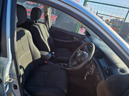 2006 Toyota Corolla 1.4 VVT-i 4Dr Terra €1,950 thumbnail