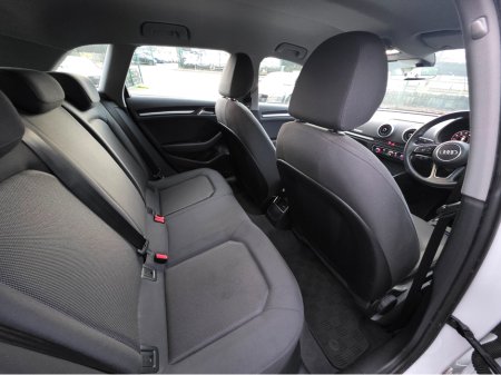 2018 Audi A3 1.4 TSI VIRTUAL CLOCKS SAT NAV -REVERSE CAMERA  - CARPLAY - ANDROID AUTO- BLIND SPOT REAR TRAFFIC ASSIST - DISCOVER PRO - €17,950 thumbnail