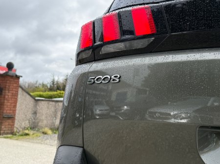 2018 Peugeot 5008 - thumbnail 13