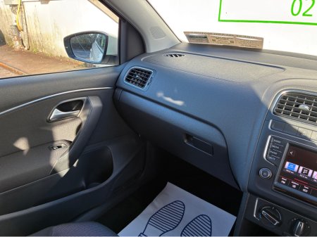 2016 Volkswagen Polo 1.2i TSI Petrol Automatic Trendline €13,500 thumbnail