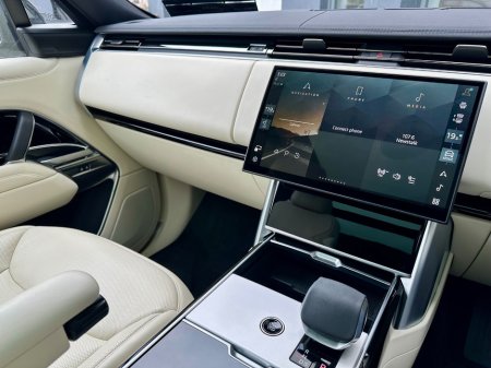 2024 Land Rover Range Rover - thumbnail 25