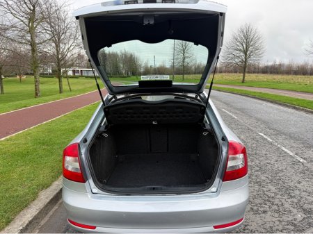 2010 Skoda Octavia ONE OWNER 55k MILES ELEGANCE €5,999 thumbnail