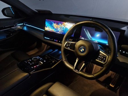 2024 BMW 5 Series 530e M Sport Pro Saloon €61,975