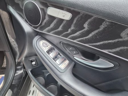 2020 Mercedes-Benz GLC Class - thumbnail 5