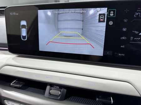 2025 Kia EV4 - thumbnail 16