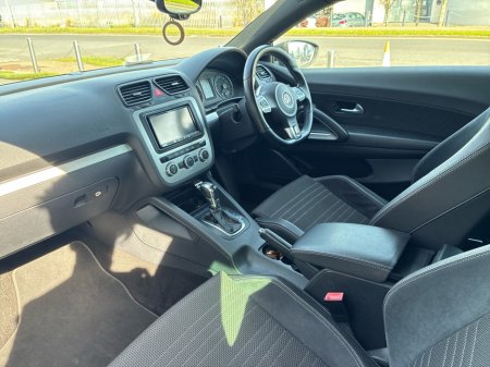 2013 Volkswagen Scirocco - thumbnail 2