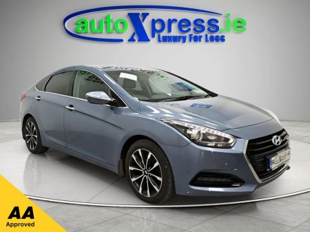 2016 Hyundai i40 Salon Executive, Reversing camera