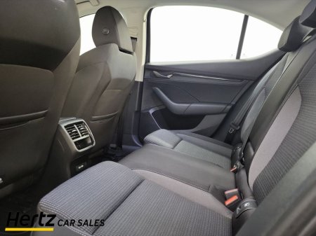 2024 Skoda Octavia - thumbnail 16