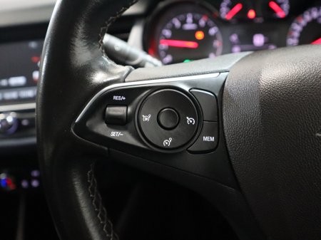 2023 Opel Crossland SC-1.2 110PS -PET- -PET-6SP 5DR X €16,900 thumbnail