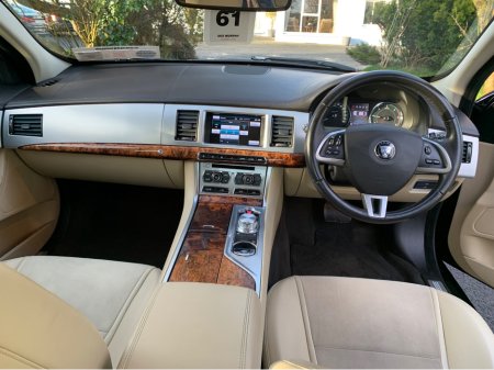 2015 Jaguar XF 2.2 D EC02 163PS 4DR AUTO €10,995 thumbnail