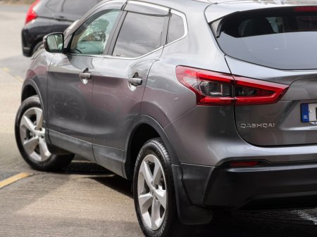 2019 Nissan Qashqai - thumbnail 18