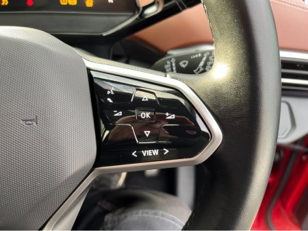 2022 Volkswagen ID.4 PRO TECH 77KWH //MASSIVE SPEC//HEATED ELECTRIC MEMORY MASSAGE SEATS//PANORAMIC GLASS ROOF//HEAD UP DISPLAY//360 PARKING CAMERAS// €28,950 thumbnail