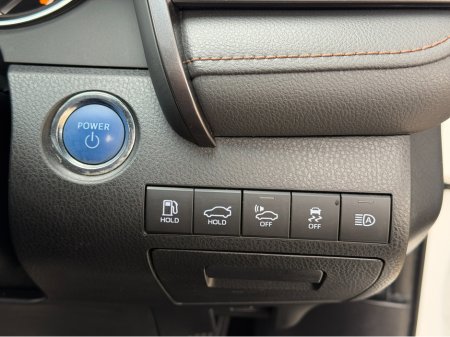 2020 Toyota Camry - thumbnail 21